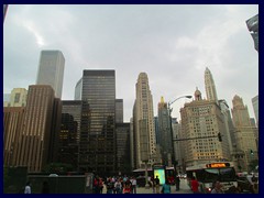 Magnificent Mile 122 - towards S Michigan Ave, downtown